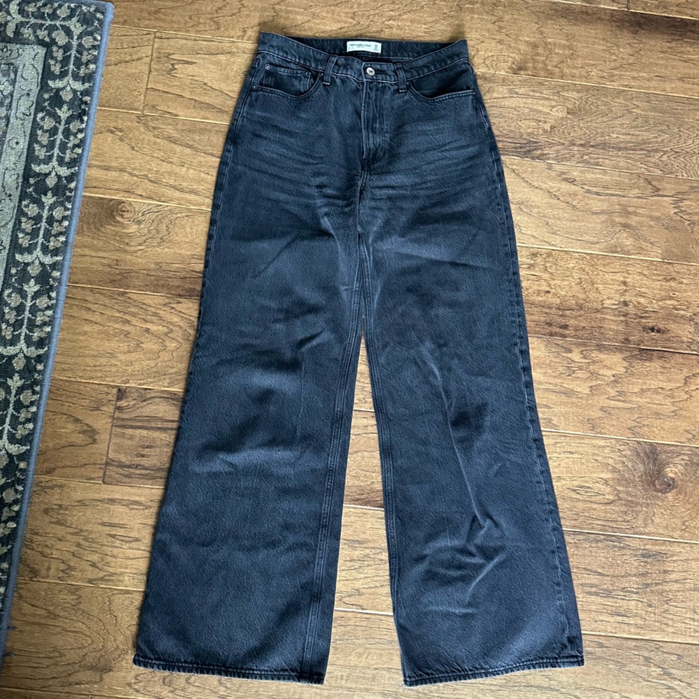 Abercrombie & Fitch High Rise Women’s Loose Jeans